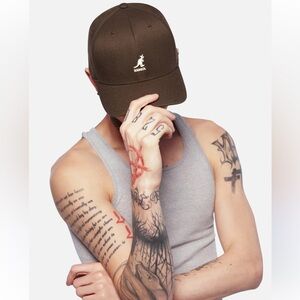 Kangol Men's Dark Brown FlexFit Hat L/XL